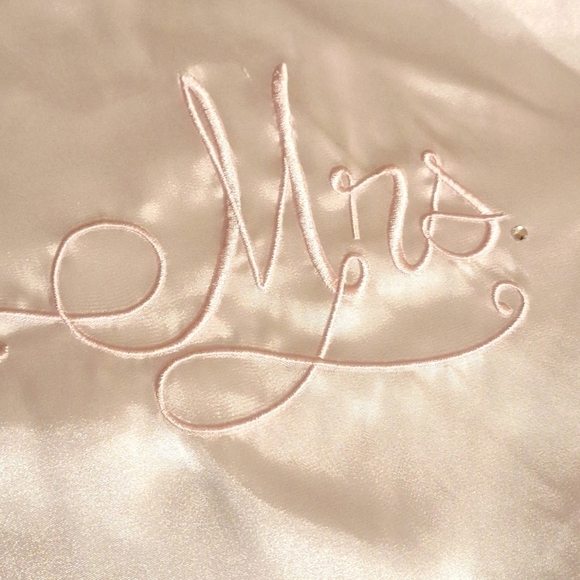 Linea Donatella BRIDE Satin White Wedding Bridal Robe MRS One Size Fits All - Picture 4 of 4